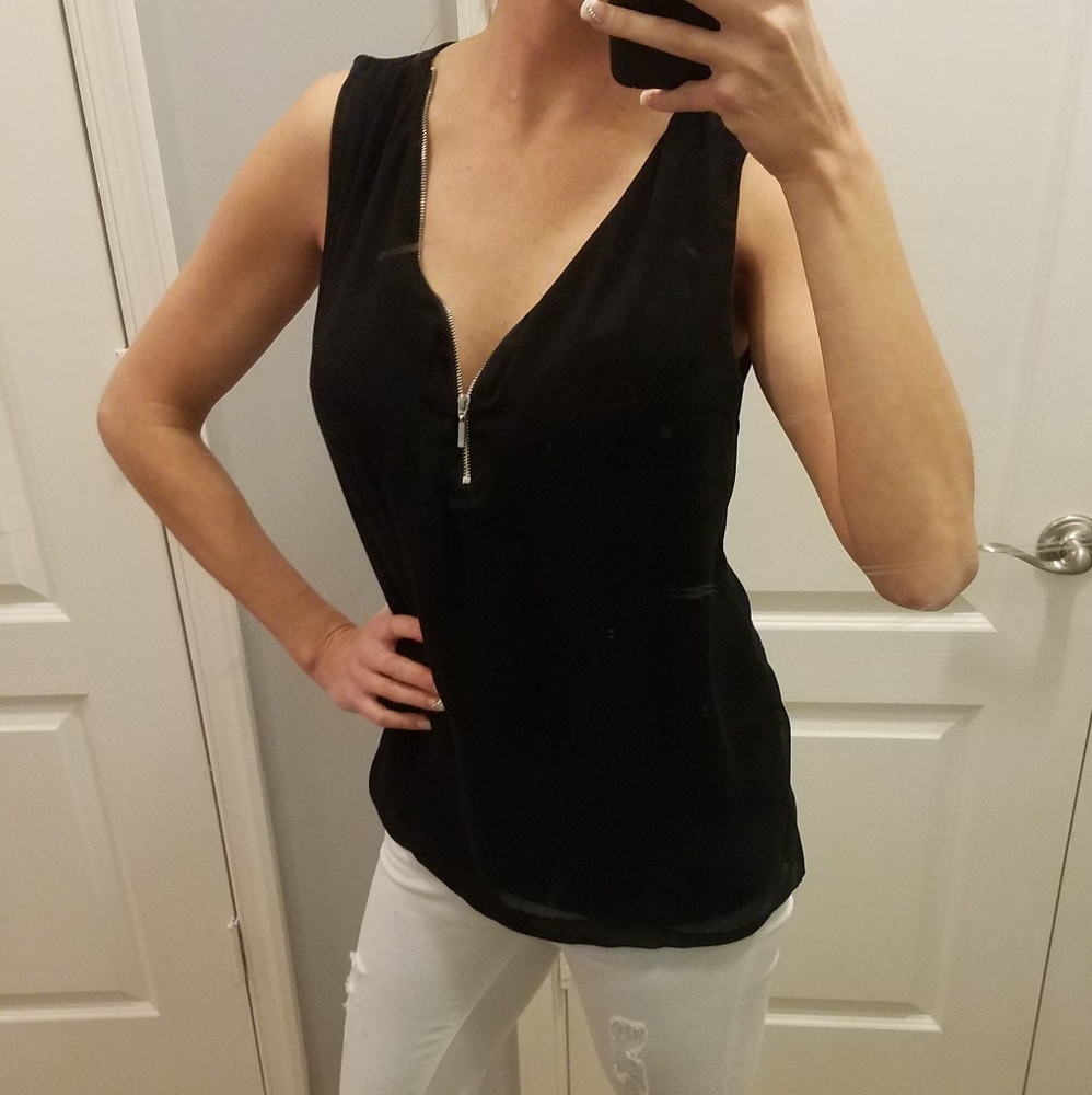 New York & Company black zipper tank